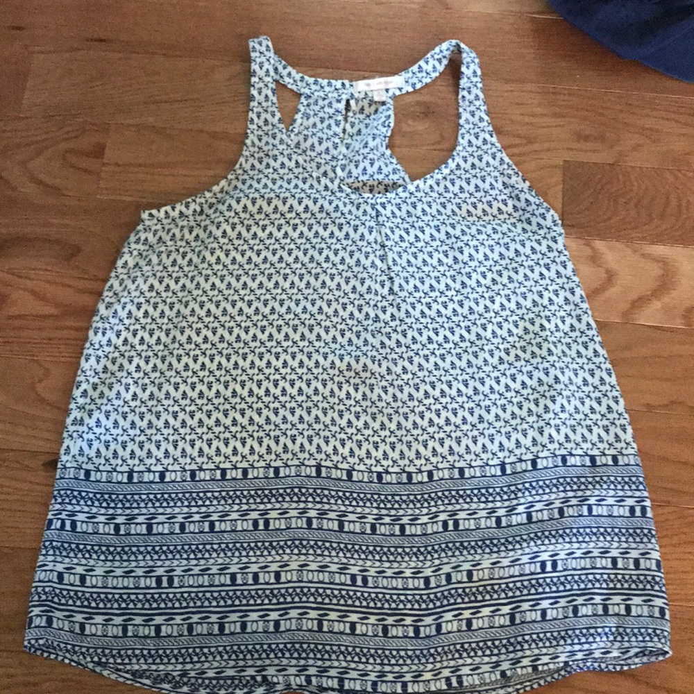 Blue and white tank
